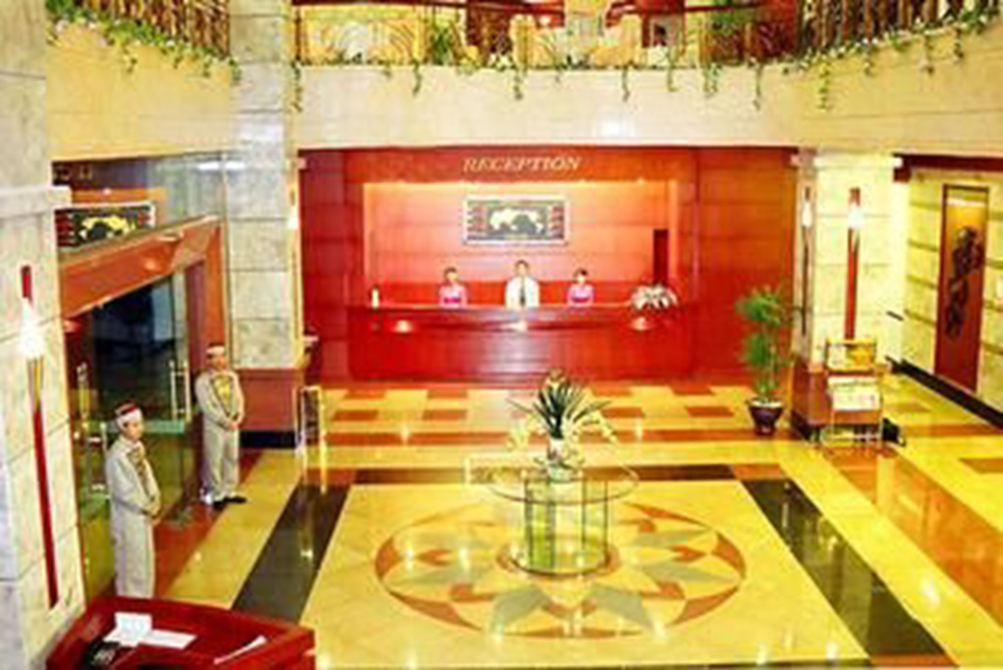 Grand Ha Long Hotel Exteriör bild